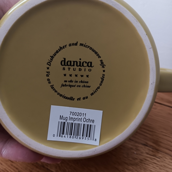 Cream and Light Green Patterned Mug - Picture 4 of 6